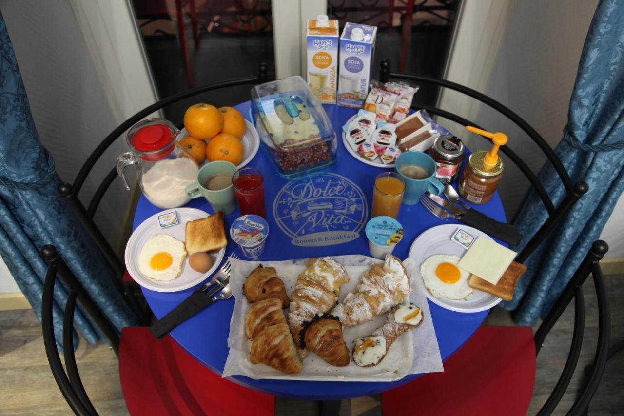 Dolce Vita Rooms & Breakfast Nápoly Kültér fotó